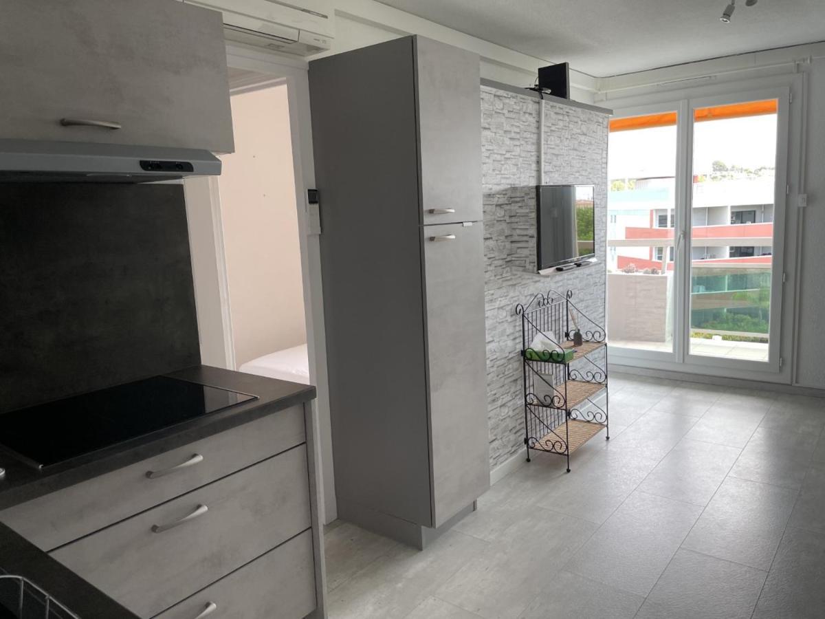 Bormes-Les-Mimosas - Appart 25M2 Avec Balcon - 4P Exteriér fotografie